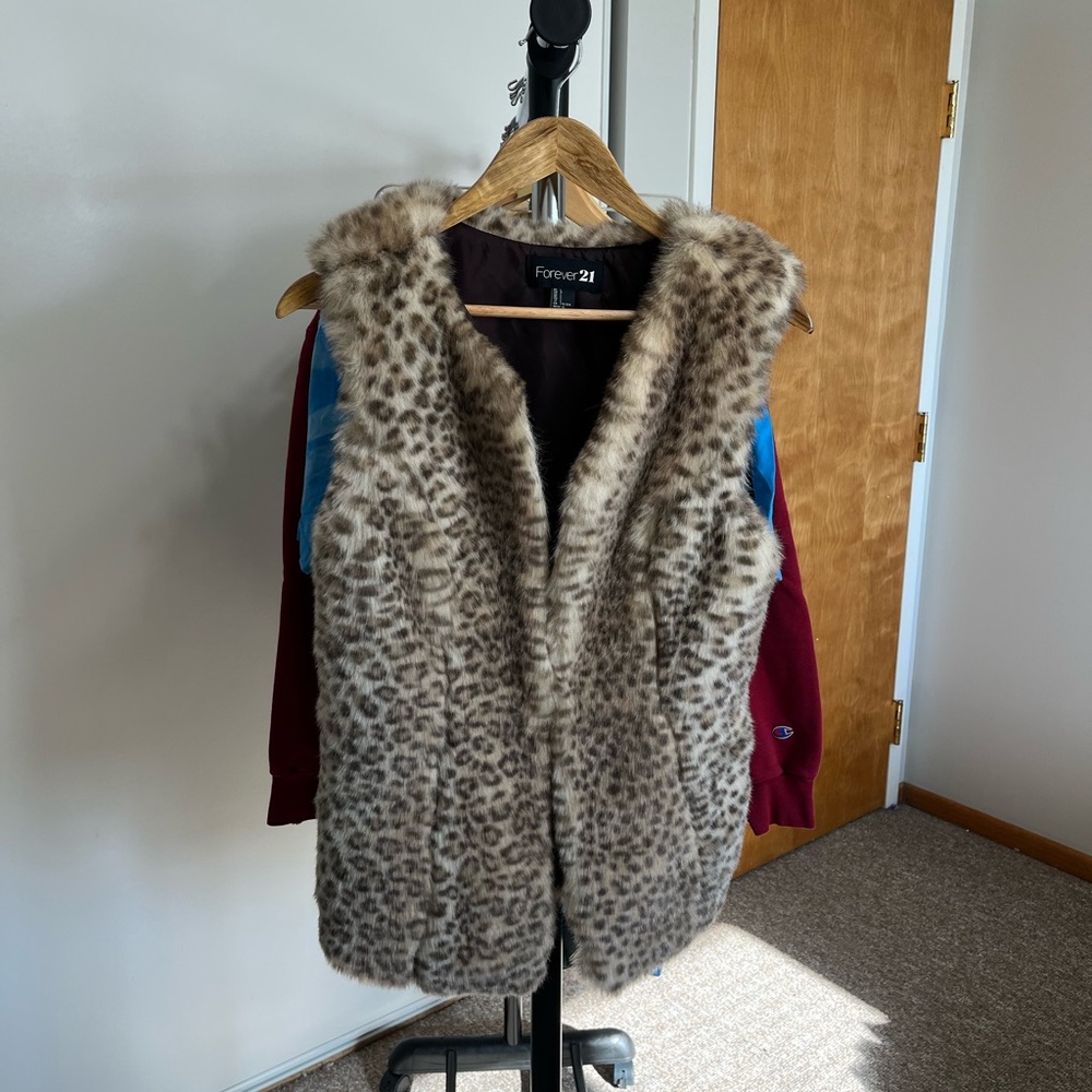 Forever 21 Women's Animal Print Faux Fur Vest